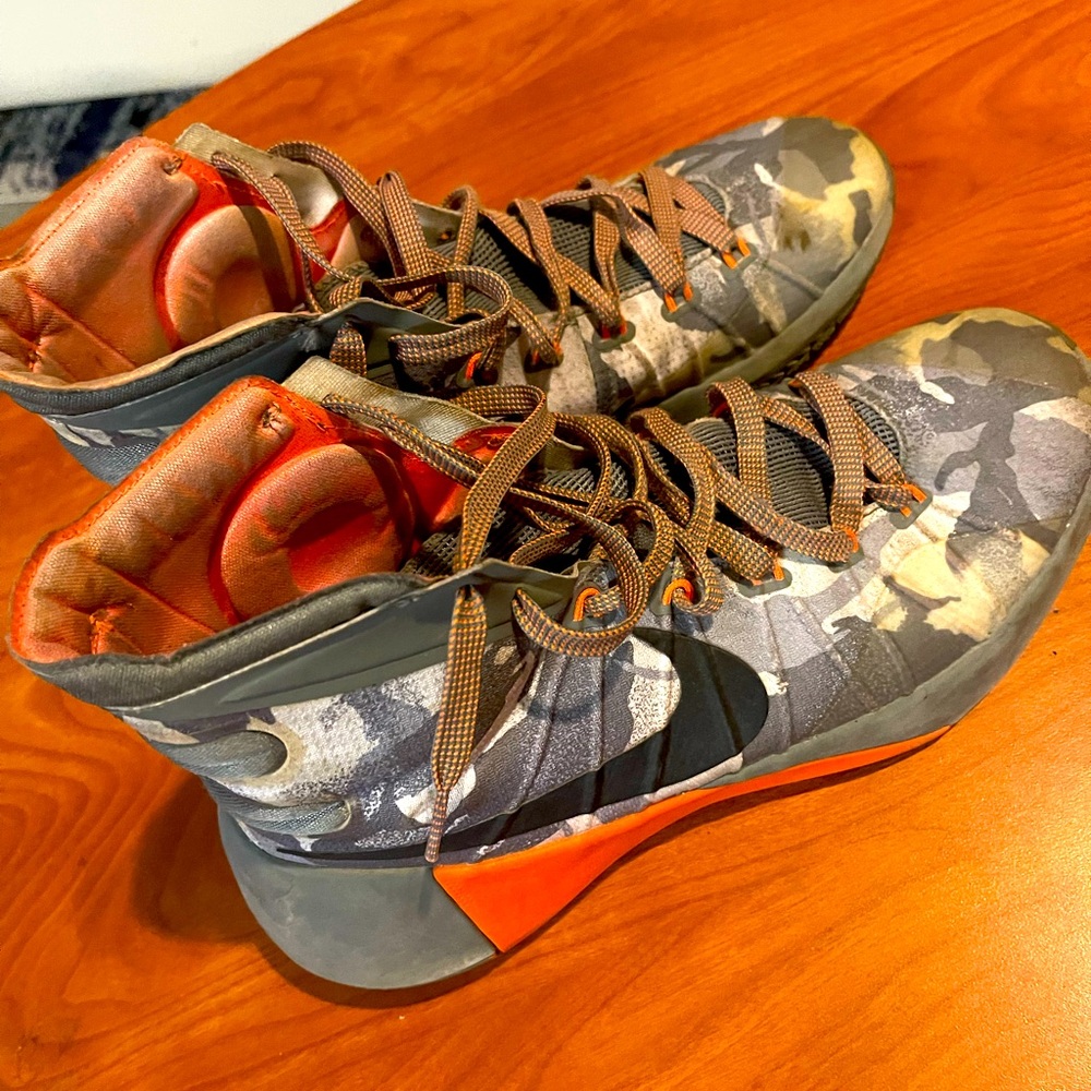 Nike Camouflage High-Top Sneakers - Gray and Orange - Picture 3 of 6